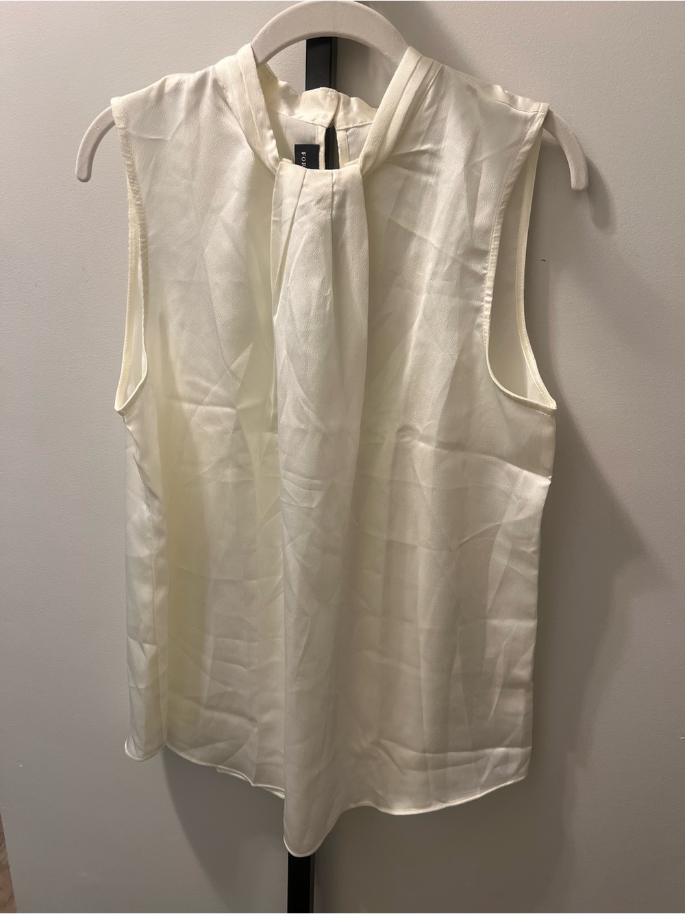 Sleeveless Pleat-Front Shell Top in Ivory - ,